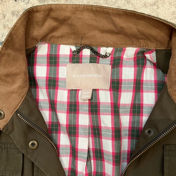 Military Green Jacket, Size M - Picture 8 of 9